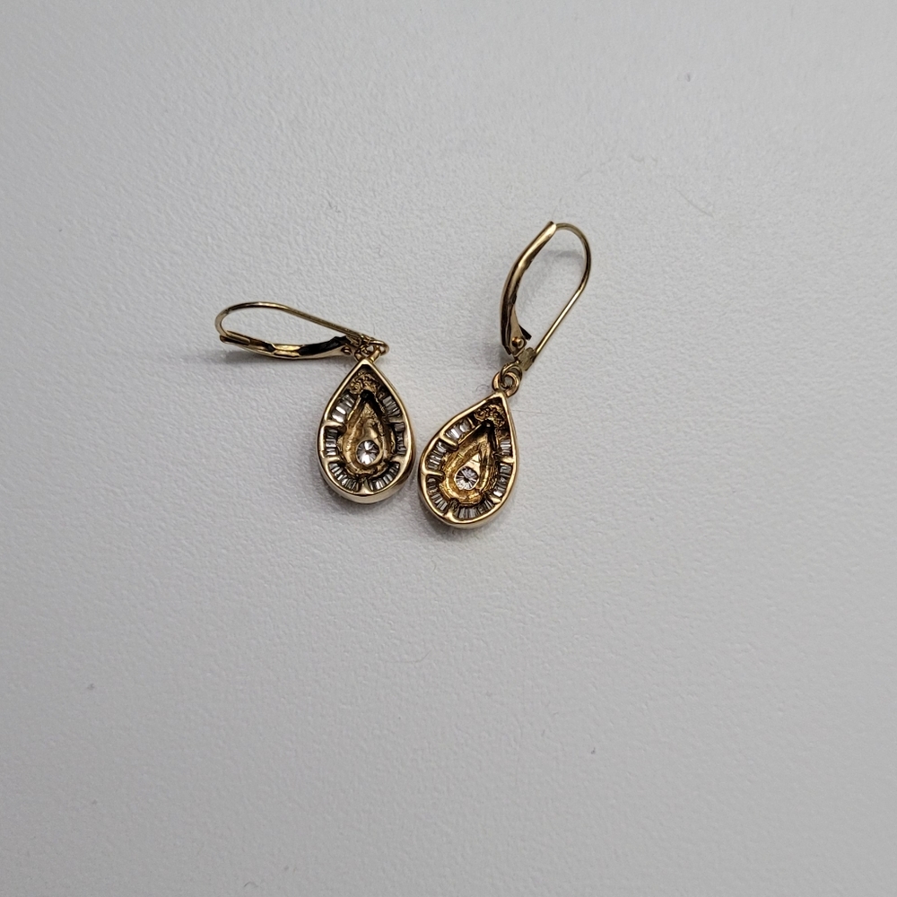 14k gold and diamond earrings! - Picture 7 of 10